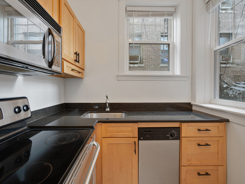 4310 N Clarendon Avenue Chicago IL 60613