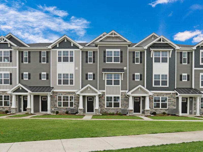 405 Lakeshore Court St. Charles IL 60174