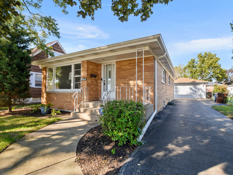 5262 Alexander Place Oak Lawn IL 60453