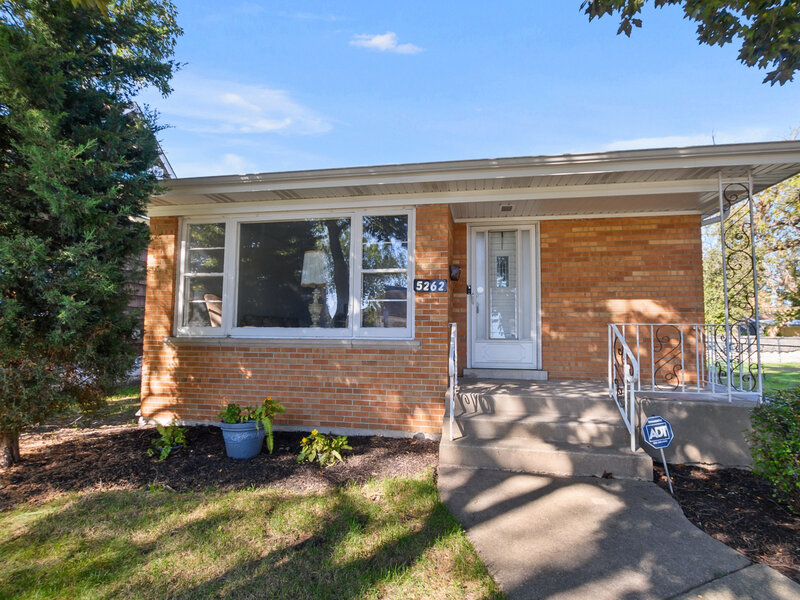 5262 Alexander Place Oak Lawn IL 60453