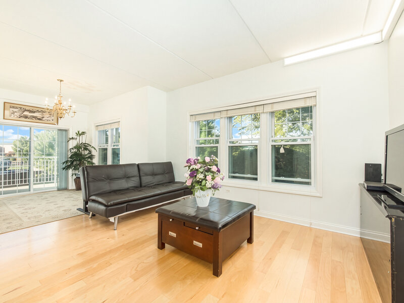 101 Pointe Drive Northbrook IL 60062