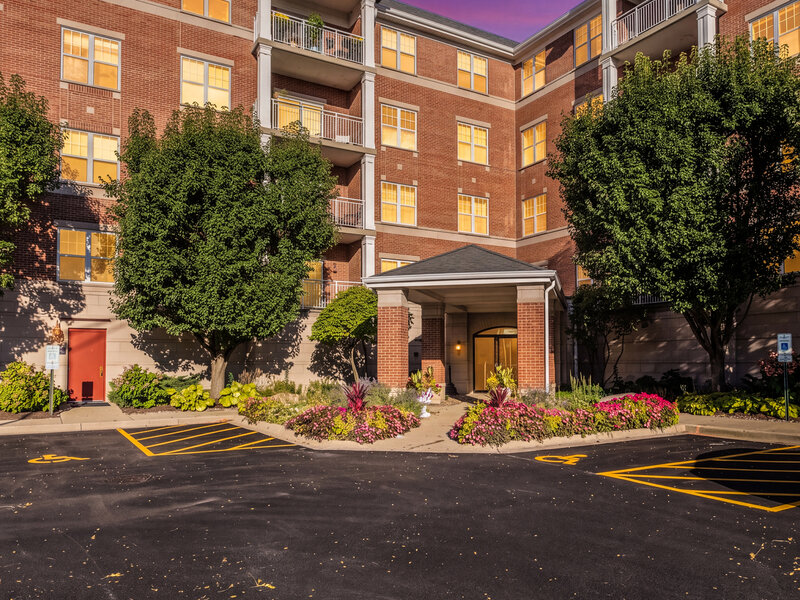 101 Pointe Drive Northbrook IL 60062