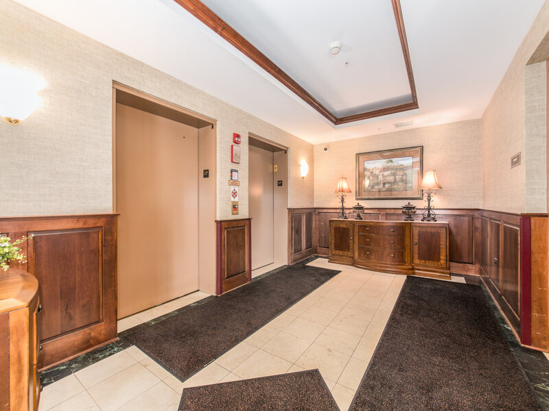101 Pointe Drive Northbrook IL 60062
