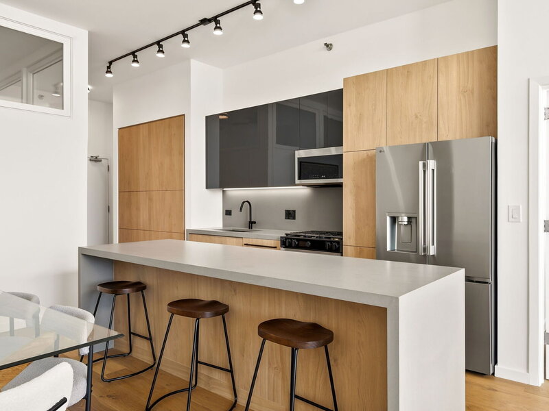 321 S Sangamon Street Chicago IL 60607