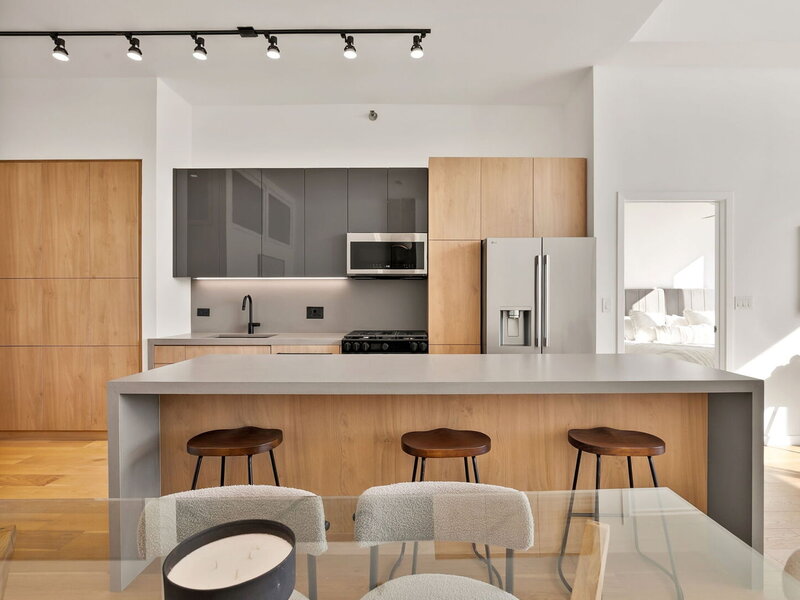 321 S Sangamon Street Chicago IL 60607