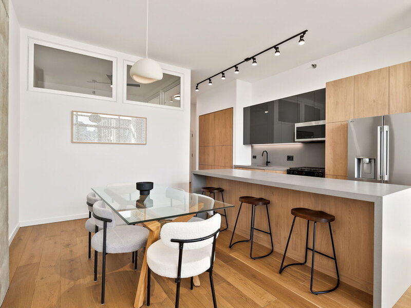 321 S Sangamon Street Chicago IL 60607