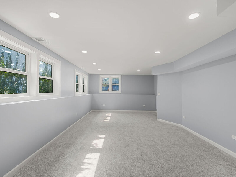 6672 W Montrose Avenue Harwood Heights IL 60706