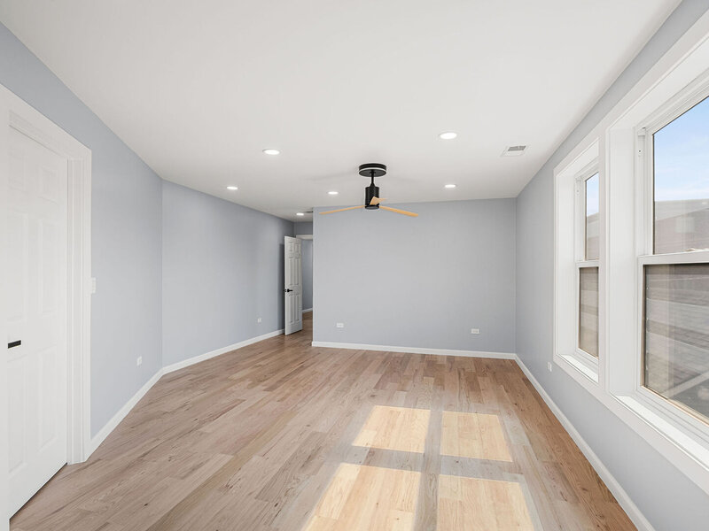 6672 W Montrose Avenue Harwood Heights IL 60706