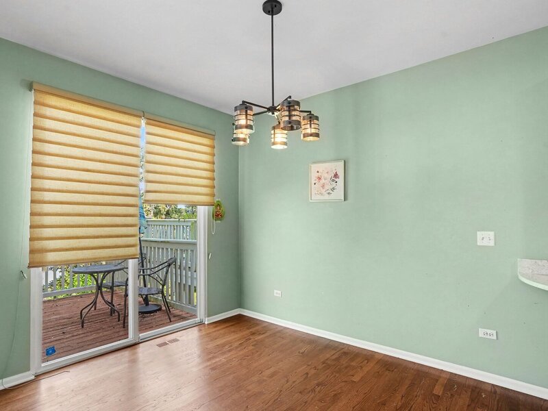 444 Vaughn Circle Aurora IL 60502