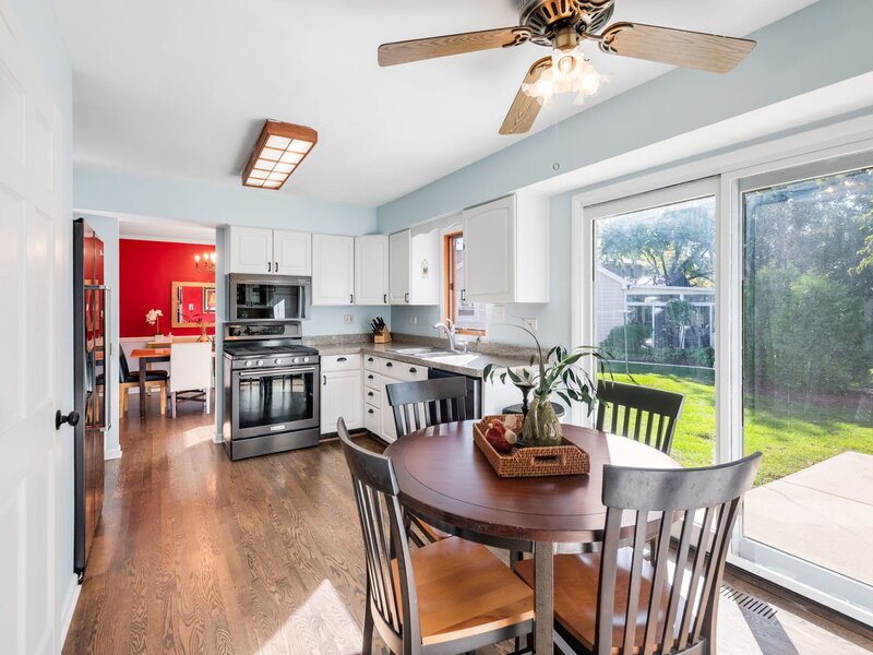 1717 Victoria Road Mundelein IL 60060