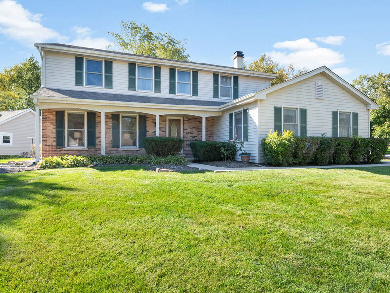 1717 Victoria Road Mundelein IL 60060
