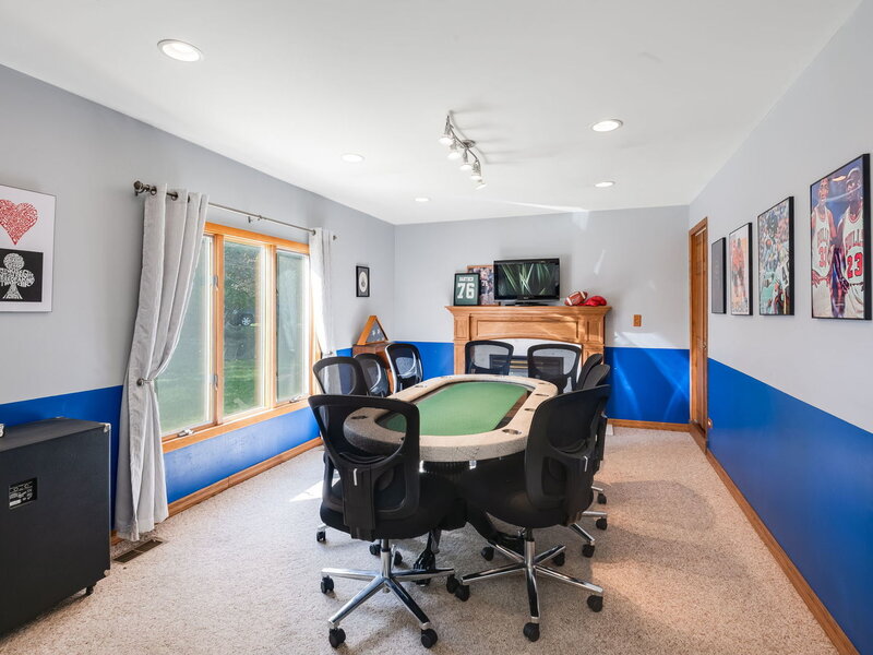 1717 Victoria Road Mundelein IL 60060