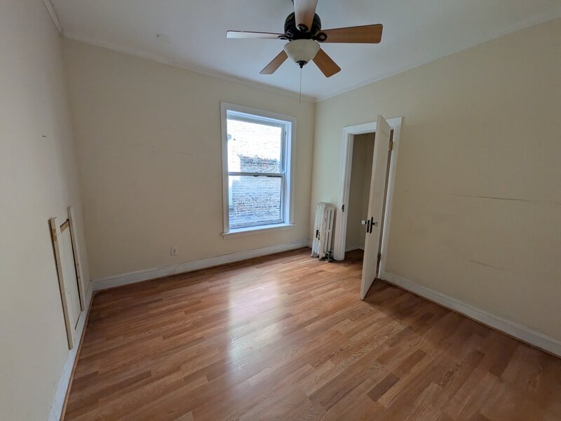 644 E 51st Street Chicago IL 60615