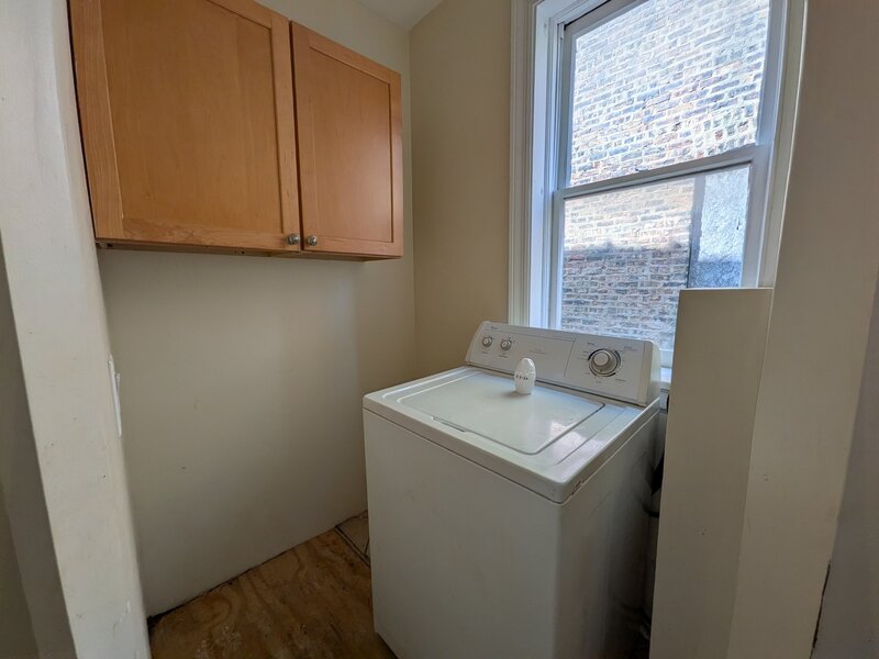644 E 51st Street Chicago IL 60615