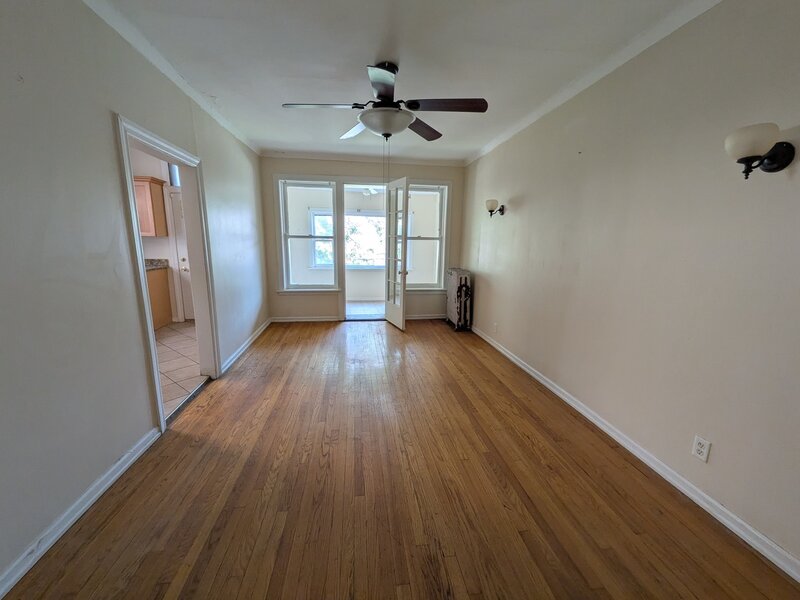 644 E 51st Street Chicago IL 60615