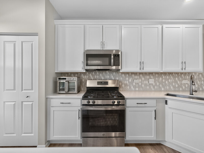 1627 Sager Way Batavia IL 60510