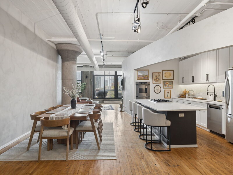 728 W Jackson Boulevard Chicago IL 60661
