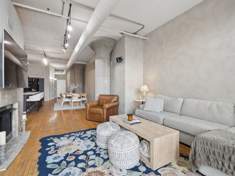 728 W Jackson Boulevard Chicago IL 60661