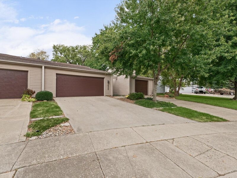 2320 Briar Hill Drive Champaign IL 61822
