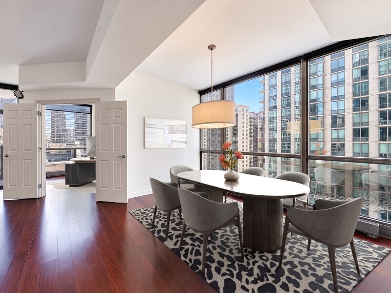 21 E Huron Street Chicago IL 60611