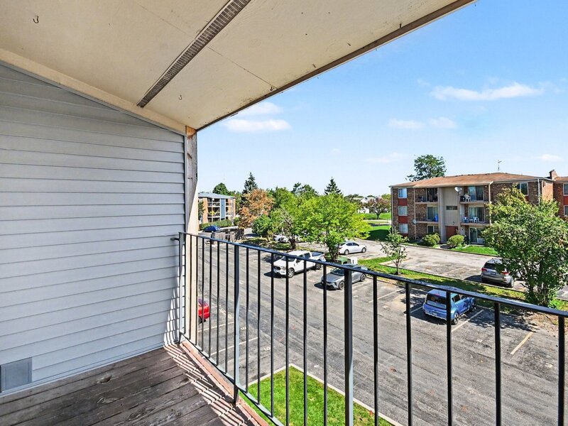 280 Canterbury Lane Bolingbrook IL 60440