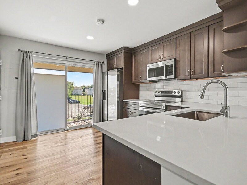 280 Canterbury Lane Bolingbrook IL 60440