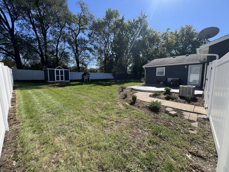 196 Green Court Streamwood IL 60107