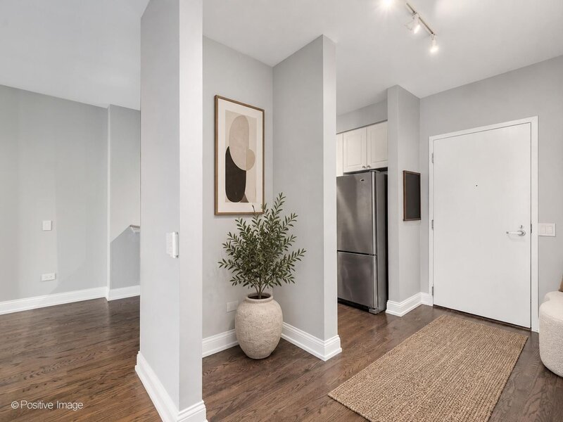 330 N Jefferson Street Chicago IL 60661