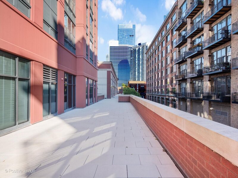 330 N Jefferson Street Chicago IL 60661