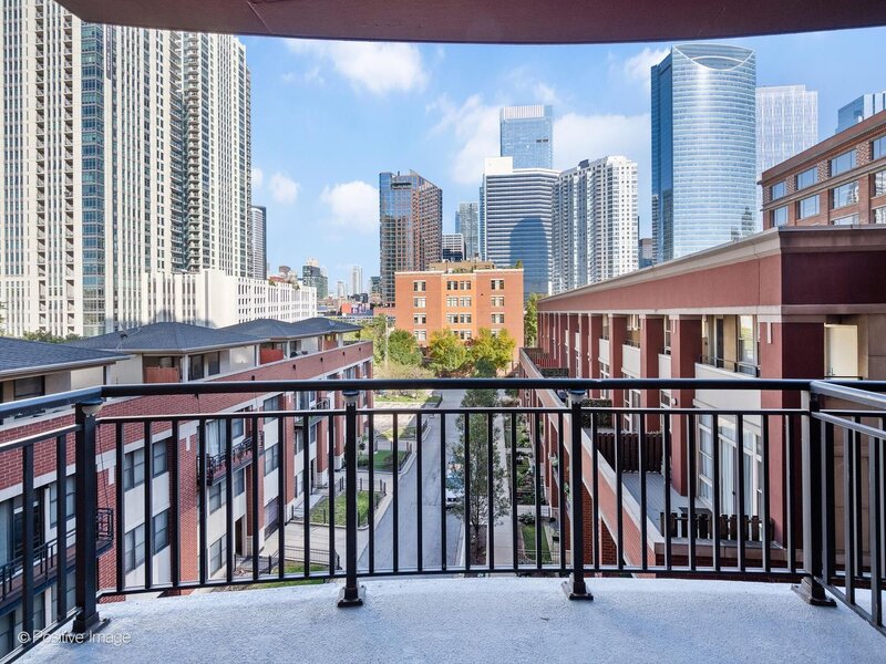 330 N Jefferson Street Chicago IL 60661