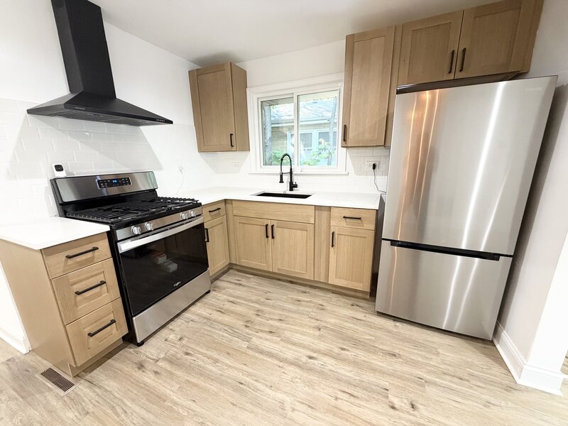 143 E 119th Street Chicago IL 60628