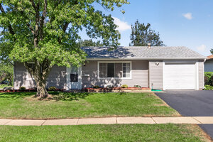 Photo of 1622 W Celebrity Circle Hanover Park IL 60133