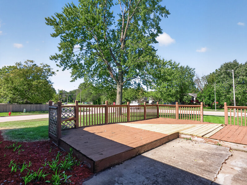 1622 W Celebrity Circle Hanover Park IL 60133