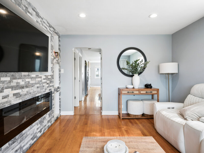 3738 W 83rd Place Chicago IL 60652