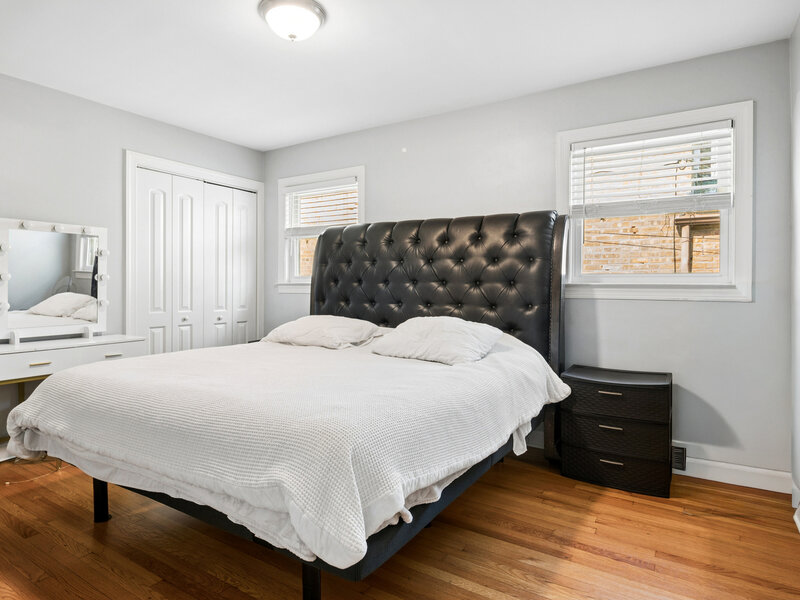 3738 W 83rd Place Chicago IL 60652