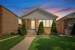 Photo of 3738 W 83rd Place Chicago IL 60652