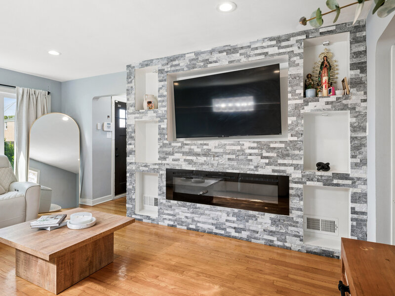 3738 W 83rd Place Chicago IL 60652