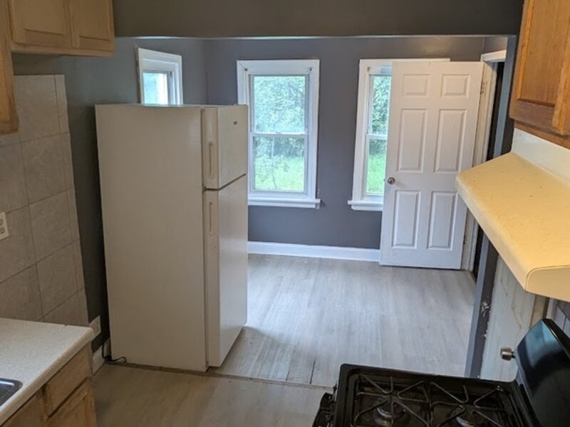 12541 S Wentworth Avenue Chicago IL 60628
