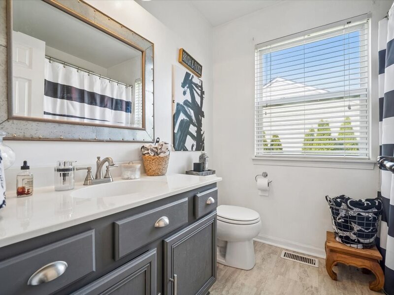 2103 Olde Mill Lane Mchenry IL 60050