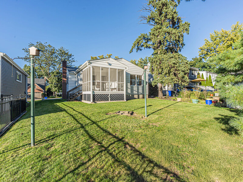 311 Elm Street Glen Ellyn IL 60137
