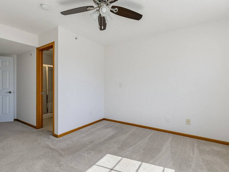 121 E Price Street Eldridge IA 52748