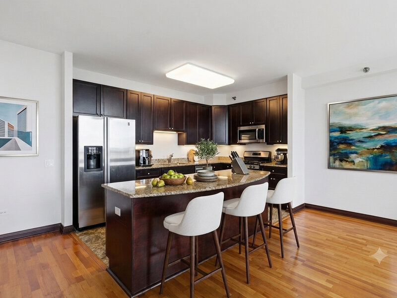 33 W Ontario Street Chicago IL 60654