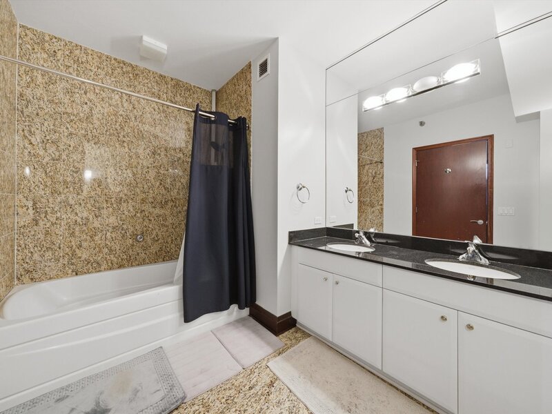 33 W Ontario Street Chicago IL 60654