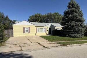 Photo of 1827 Burry Circle Drive Crest Hill IL 60403