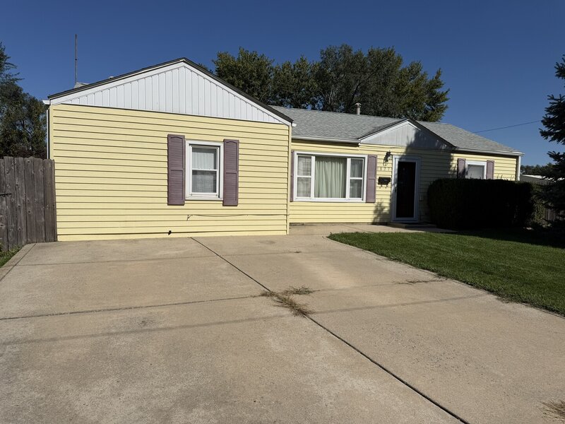 1827 Burry Circle Drive Crest Hill IL 60403