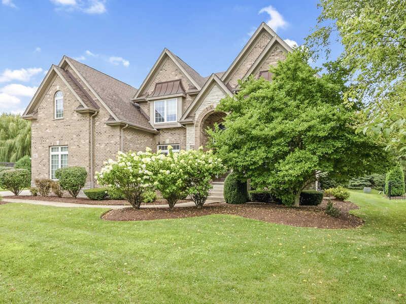4767 Sassafras Lane Naperville IL 60564