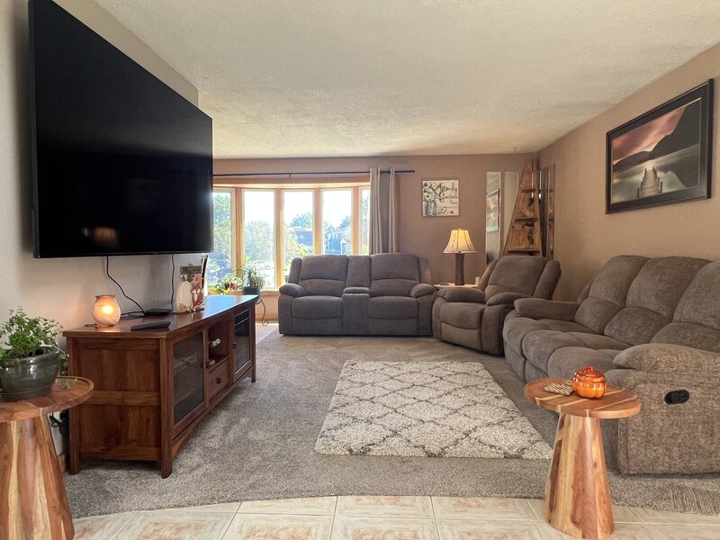 3004 S Lynn Court Mount Prospect IL 60056