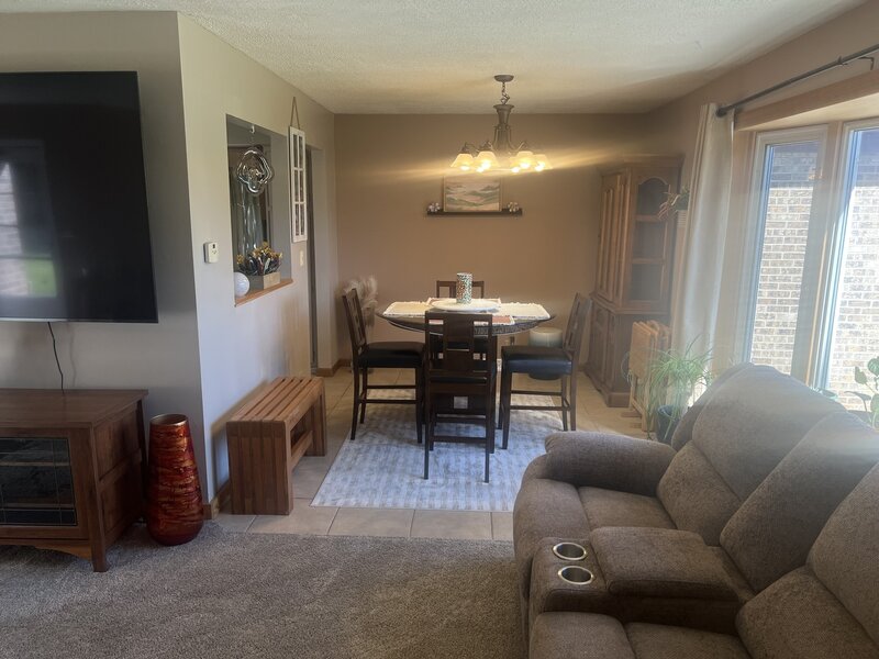 3004 S Lynn Court Mount Prospect IL 60056