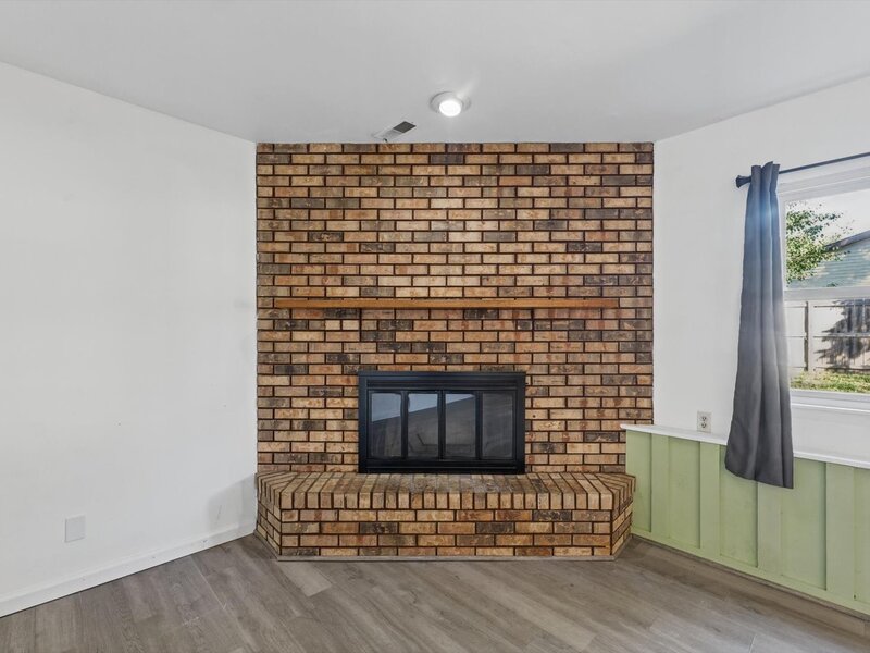 2006 Clover Court Champaign IL 61821