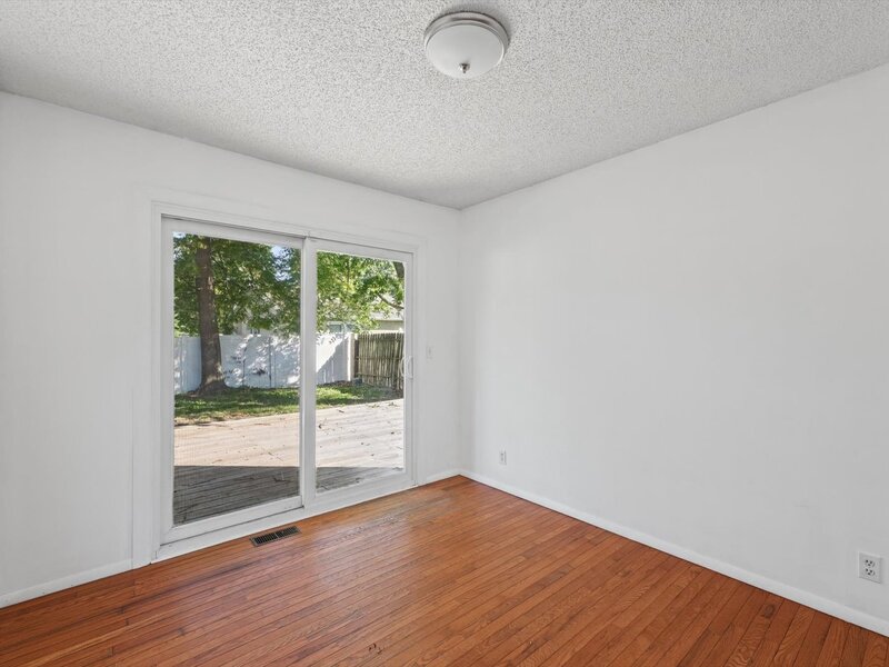 2006 Clover Court Champaign IL 61821